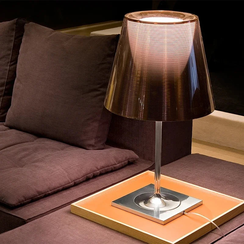 lampe de table design italien moderne en acrylique pour décor nordc maison - vue 4 sur 9