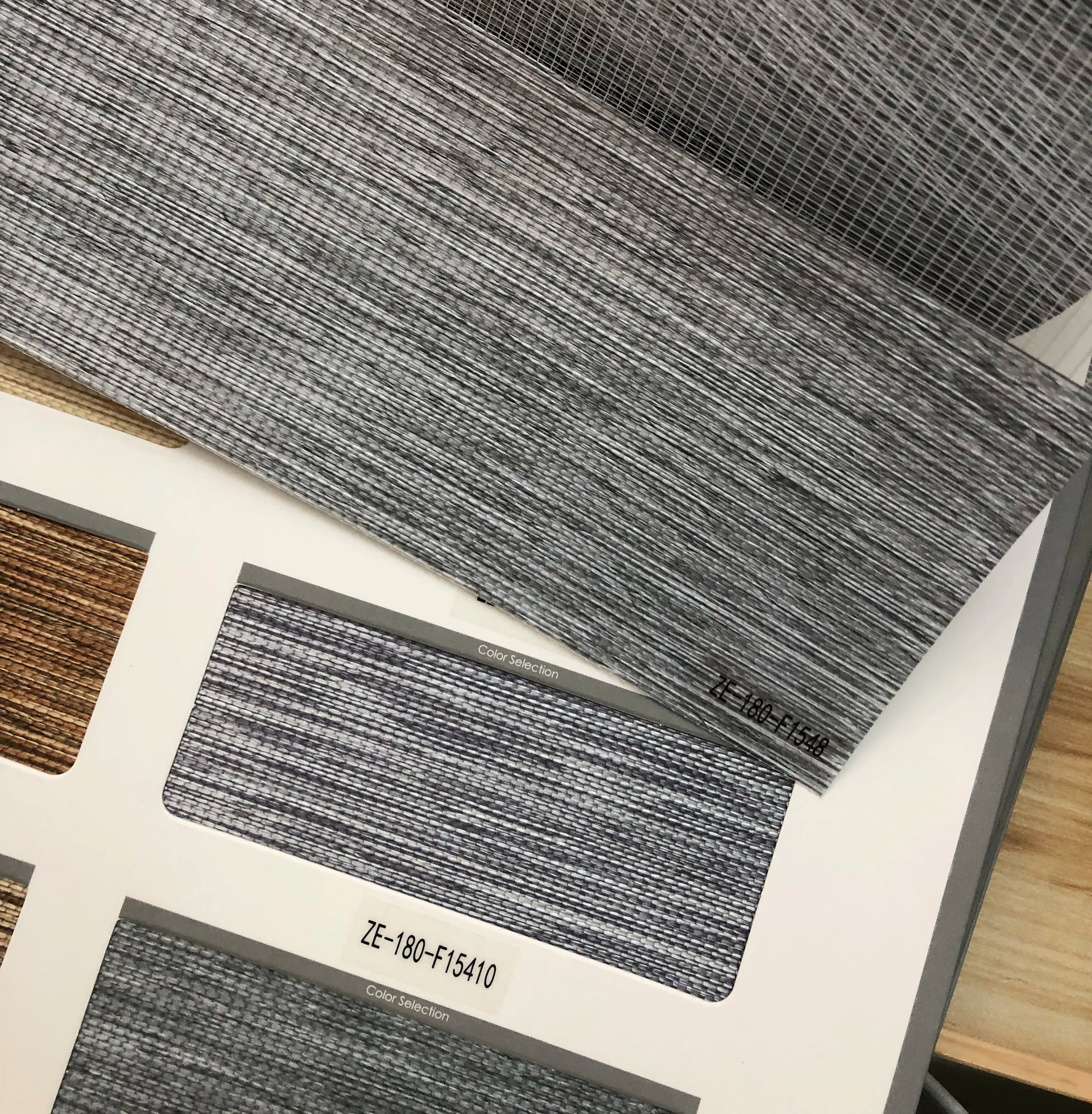 Store enrouleur zébré occultant tissu jacquard pour fenêtre - vue 9 sur 19