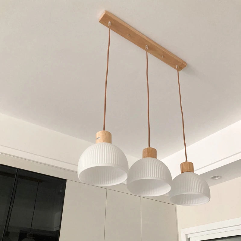 suspension moderne abat-jour en verre pour cuisine îlot - vue 5 sur 11