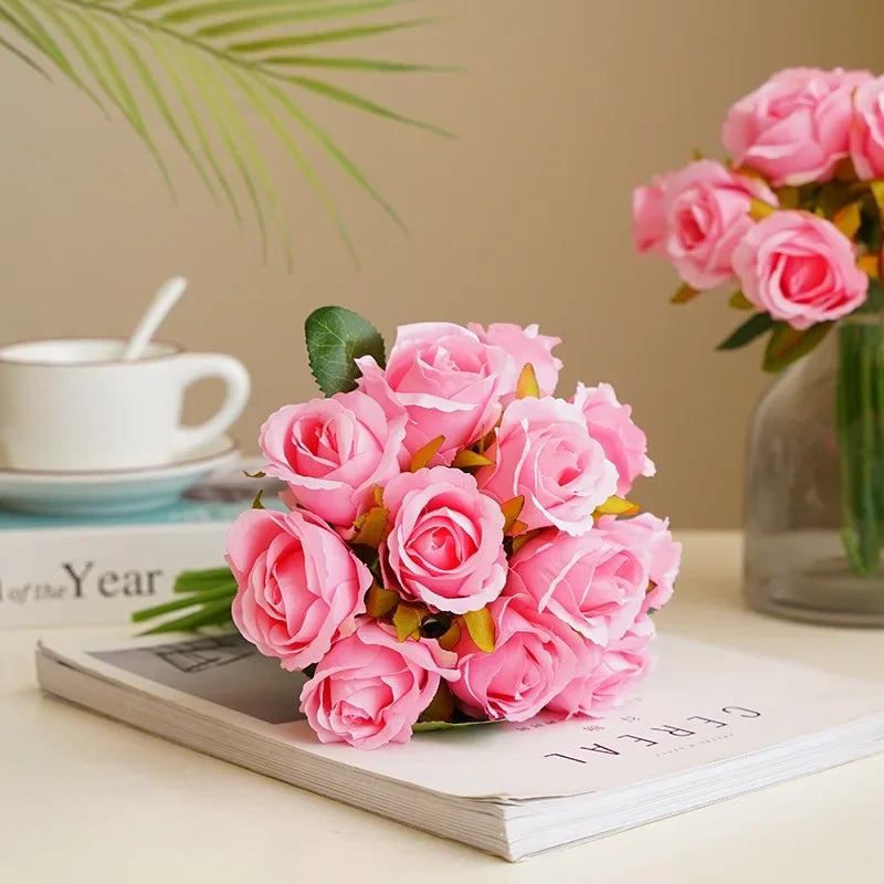 bouquet de roses artificielles en soie décoration florale pour table - vue 3 sur 15