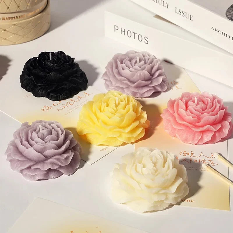 bougie parfumée fleur de pivoine en cire de soja décorative - vue 3 sur 10