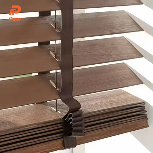 Store venitien bois sur mesure occultant moderne fenetre - vue 3 sur 6