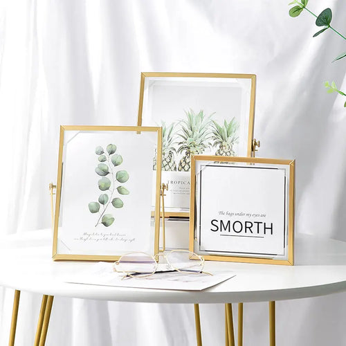 cadre photo en verre flottant avec fleurs pressées décoratif - vue 7 sur 8