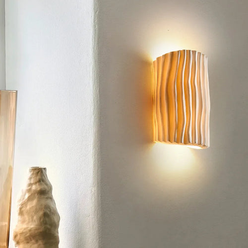 applique murale moderne en résine pour intérieur design - vue 2 sur 11