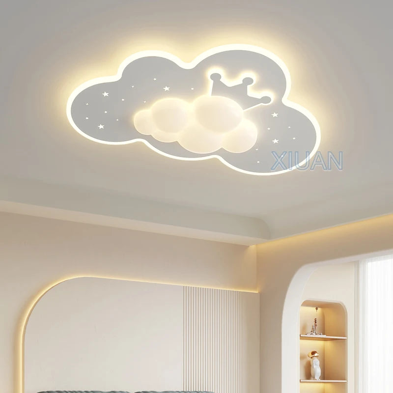 lustre créatif en forme de couronne et nuage pour enfants - vue 2 sur 8