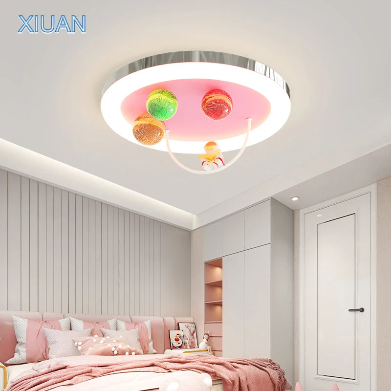 Creative Colorful Glass Ceiling Chandelier Light Planet Astronaut Ceiling Lamps Pink Blue Chrome 220V Children's Bedroom Lamps - vue 2 sur 9