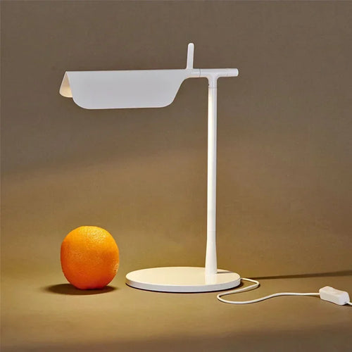Italian Designer High Quality Table Light Desk Lamp for Bedroom Reading - vue 2 sur 8