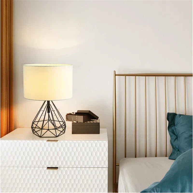 lampe à poser géométrique rétro nordique pour décoration créative - vue 2 sur 10
