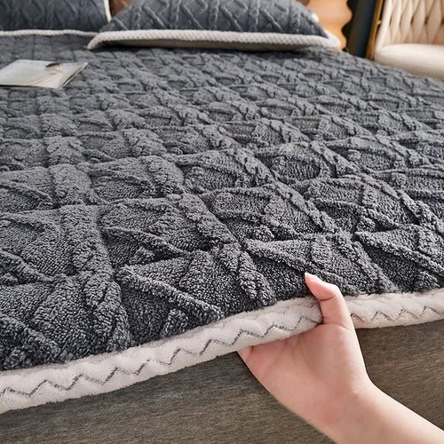 surmatelas doux en velours agneau pour étudiants et dortoirs - vue 3 sur 12