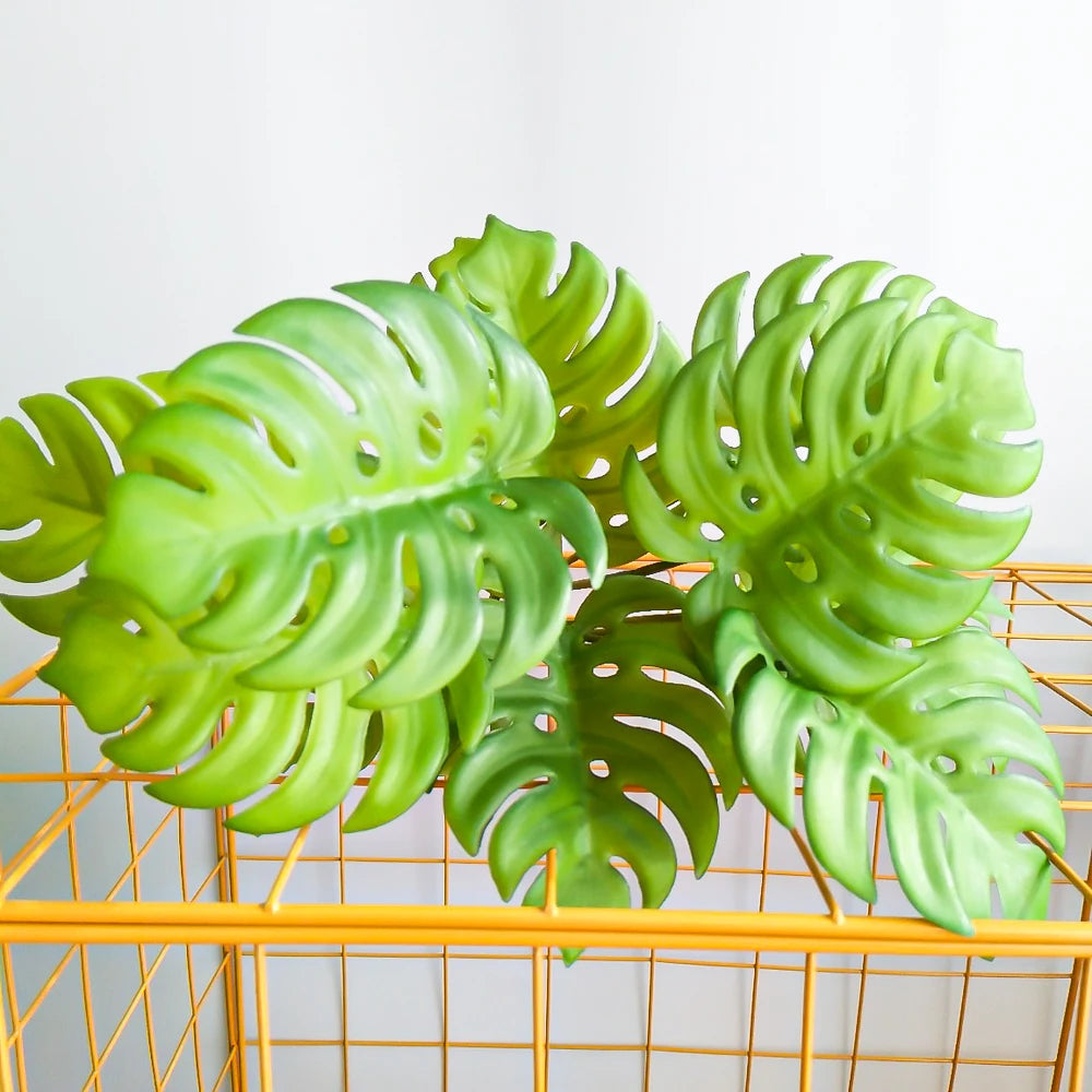 fausse plante tropicale monstera pour décoration intérieure et extérieure - vue 6 sur 7