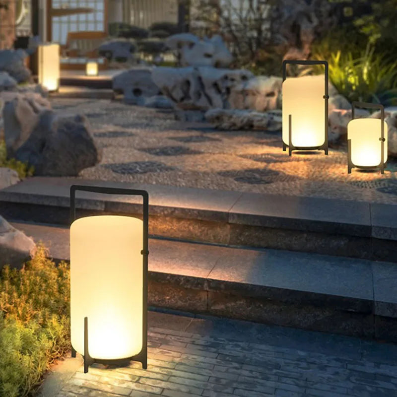 lampadaire solaire moderne en acrylique pour intérieur et extérieur - vue 4 sur 9