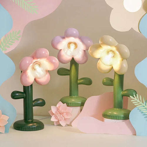 lampe à poser design en résine pour un éclairage chaleureux - vue 3 sur 8