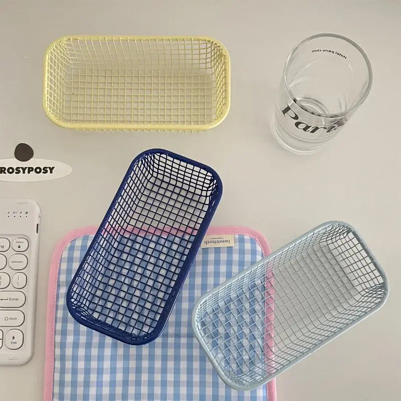 panier de rangement en métal pour bureau et maquillage - vue 4 sur 9