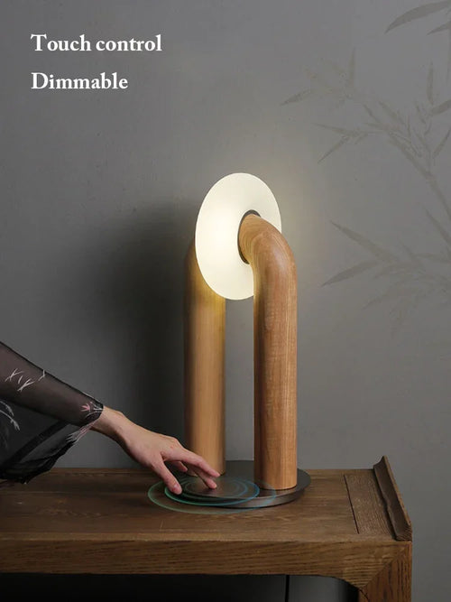 lampe de chevet rétro japonaise en bois design artistique tactile et variable - vue 2 sur 9