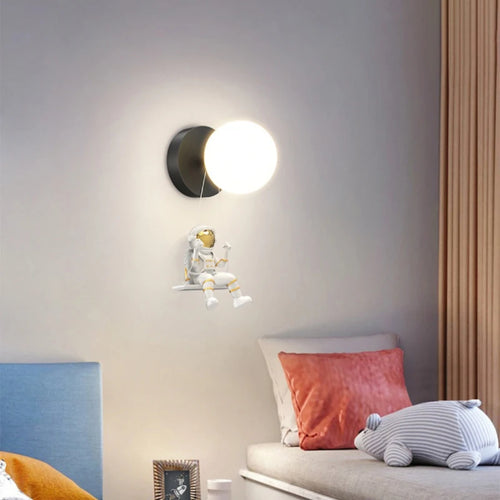 applique murale astronaute et lune pour chambre enfant - vue 5 sur 15