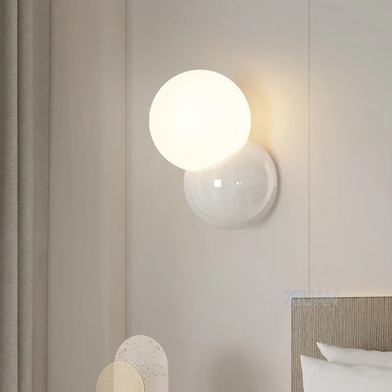 Applique murale boule ronde nordique pour éclairage de chambre à coucher crème blanc jaune lampe de chevet salon allée couloir hôtel escalier - vue 3 sur 9