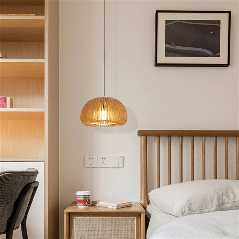 suspension moderne en bois en forme de citrouille artisanale pour décoration - vue 5 sur 19