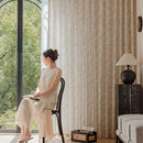Voilage tulle motifs floraux style campagnard fenêtre salon