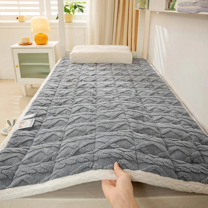 surmatelas doux hiver en velours agneau pour étudiants - vue 2 sur 12