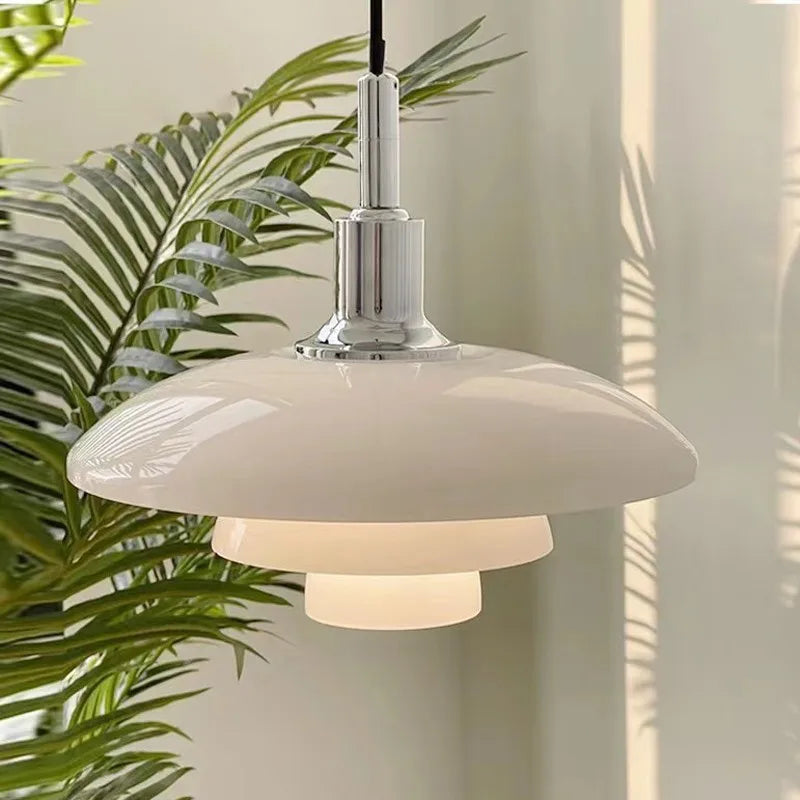 suspension design danoise en verre pour intérieur moderne - vue 3 sur 9