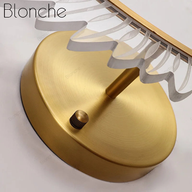 applique murale créative en forme d'aile dorée pour intérieur - vue 5 sur 9