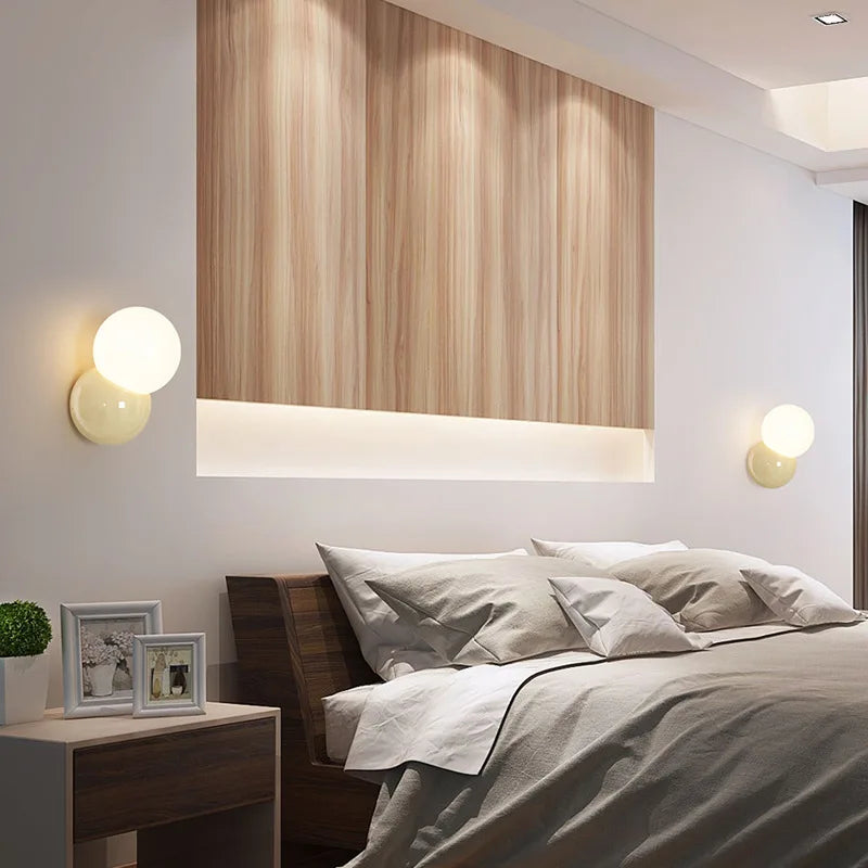 Applique murale boule ronde nordique pour éclairage de chambre à coucher crème blanc jaune lampe de chevet salon allée couloir hôtel escalier - vue 4 sur 9