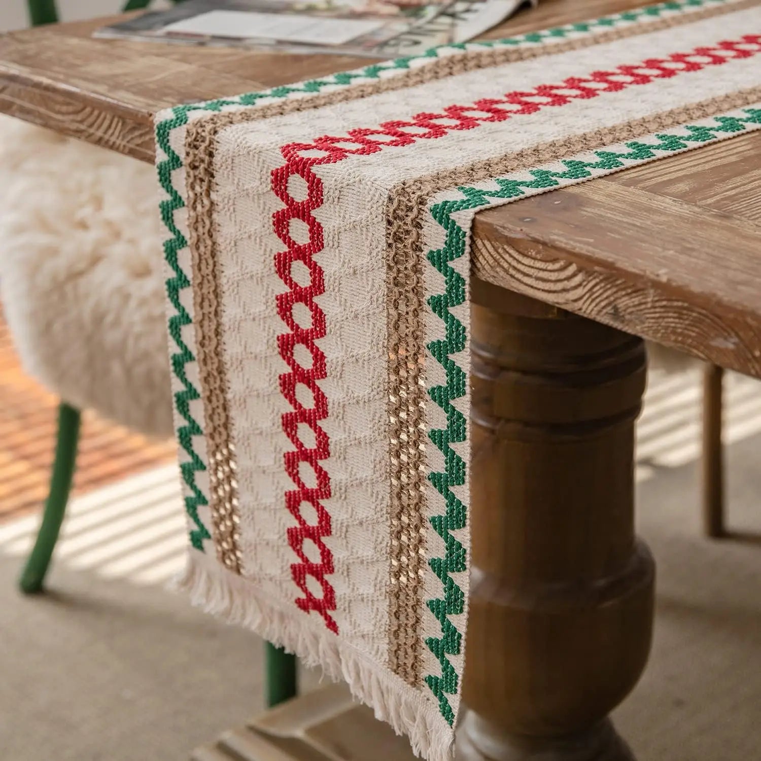 Chemin de table bohème coton lin pompons beige