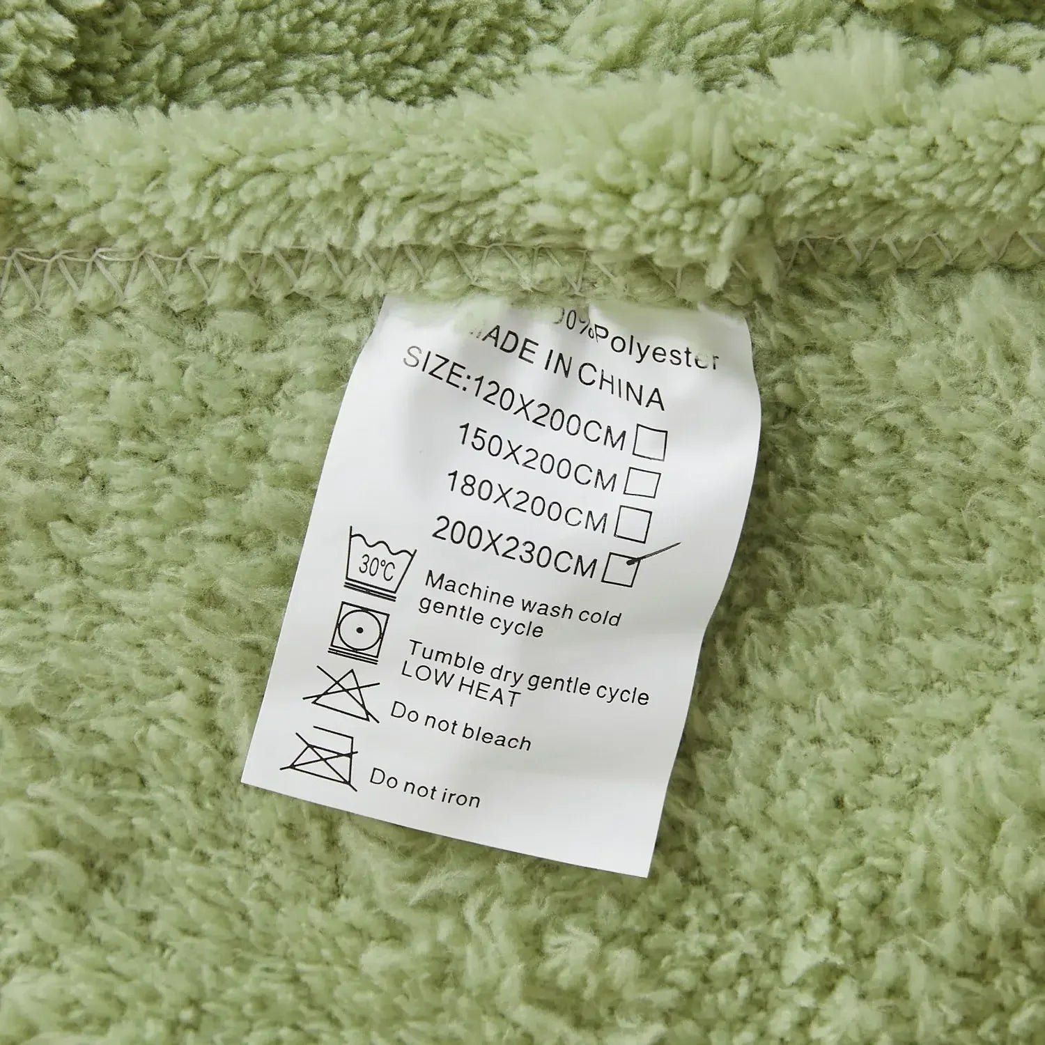plaid flanelle polaire doux et chaud uni - vue 6 sur 7