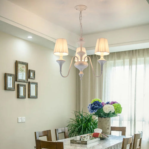 lustre moderne à trois ou six lumières en métal avec abat-jour tissu - vue 4 sur 5