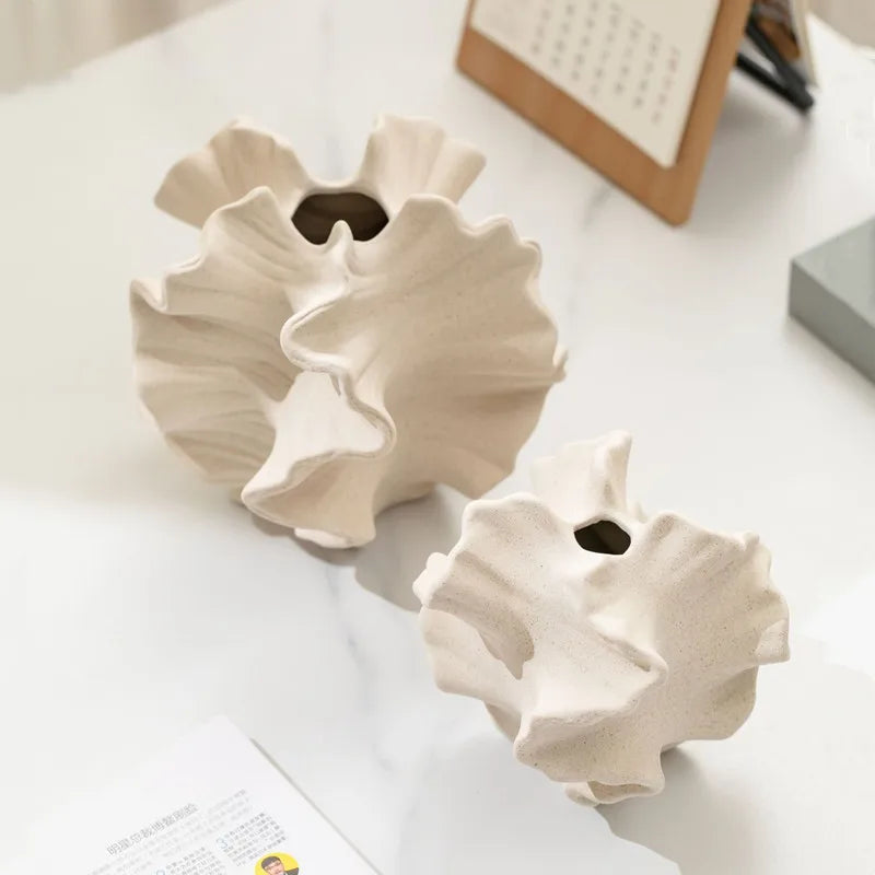 vase en céramique motifs géométriques pour décoration florale - vue 5 sur 8