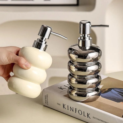 distributeur de savon en céramique style nordique forme de beignet - vue 3 sur 12