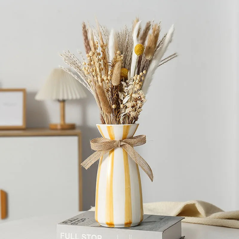 vase en céramique moderne avec nœud pour fleurs séchées - vue 5 sur 9