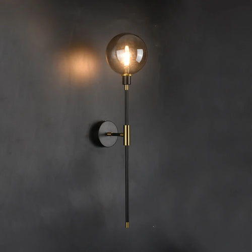 applique murale led moderne en fer avec boule de verre décorative - vue 2 sur 9