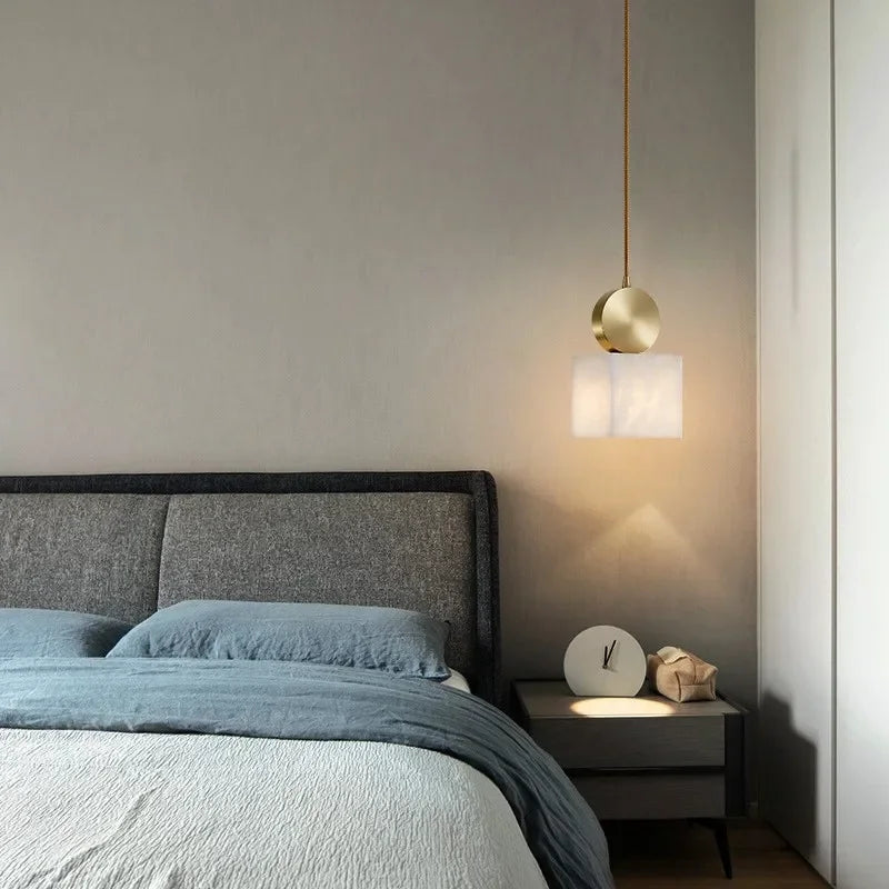 lustre en marbre et cuivre décoration nordique suspendue - vue 4 sur 8