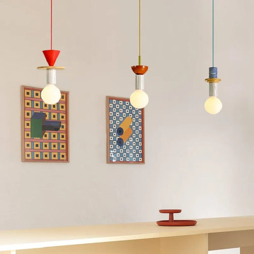 Suspension Memphis LED colorée à formes géométriques - vue 3 sur 18