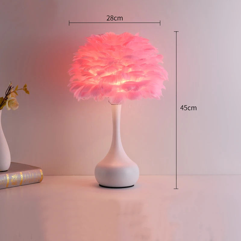 lampes de table modernes en plumes pour décoration douce et romantique - vue 8 sur 10