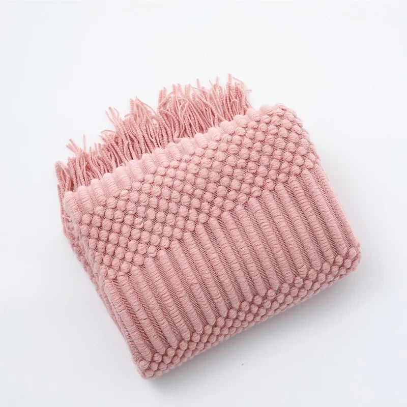 Plaid tricot léger avec pompons pour canapé lit
