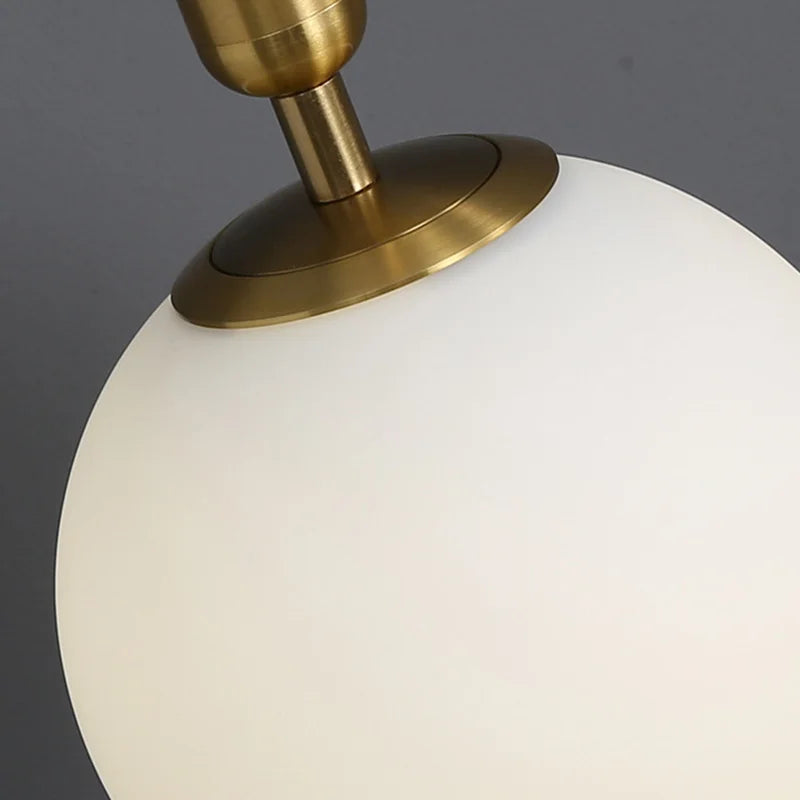 suspension moderne en verre avec ampoule en métal doré réglable - vue 5 sur 10
