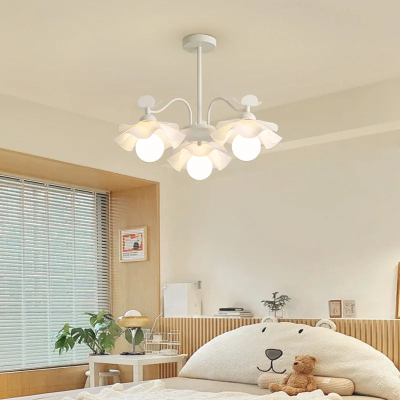 lustre nordique à fleurs style crémeux pour diverses pièces - vue 3 sur 7