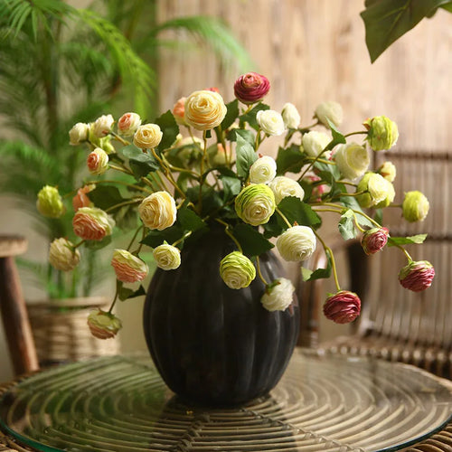 fleurs artificielles en soie roses et renoncules pour décoration de mariage - vue 2 sur 13