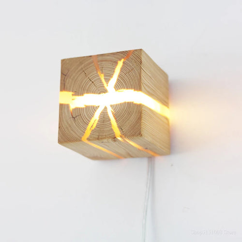 applique murale en bois et résine créative en forme de cube - vue 9 sur 9