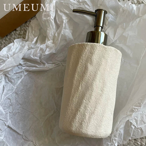 ensemble de céramique de luxe pour salle de bain avec accessoires élégants - vue 9 sur 9