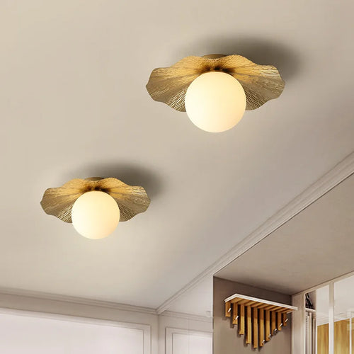 plafonnier doré de luxe style nordique feuille de lotus monté en surface - vue 2 sur 15