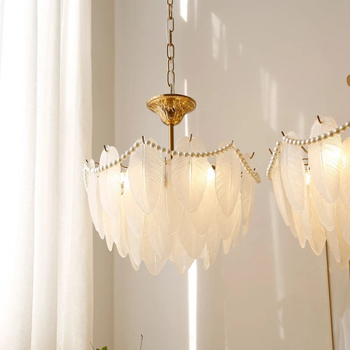plafonnier de luxe en verre et plumes pour un éclairage décoratif intérieur - vue 3 sur 11