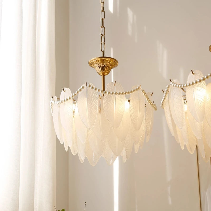 plafonnier de luxe en verre et plumes pour un éclairage décoratif intérieur - vue 2 sur 11