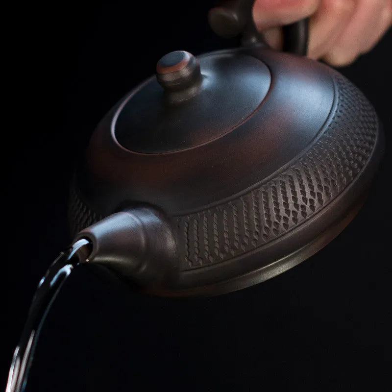 Théière kung fu artisanale en céramique style traditionnel - vue 5 sur 6