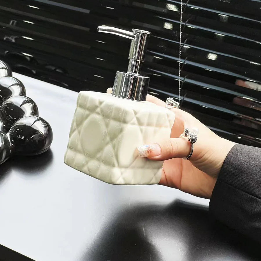 distributeur de shampoing luxe rechargeable pour salle de bain - vue 4 sur 6