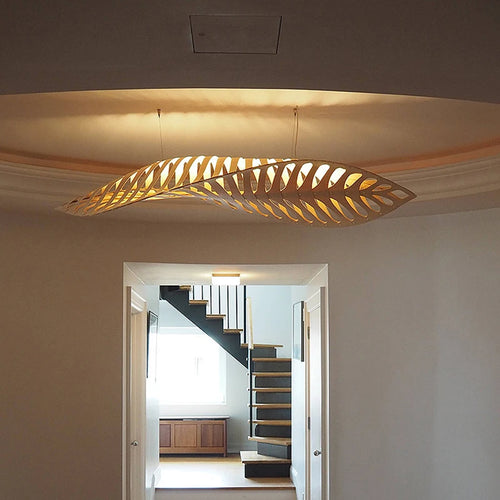 Lustre design en bois à chevrons d'art moderne - vue 6 sur 8