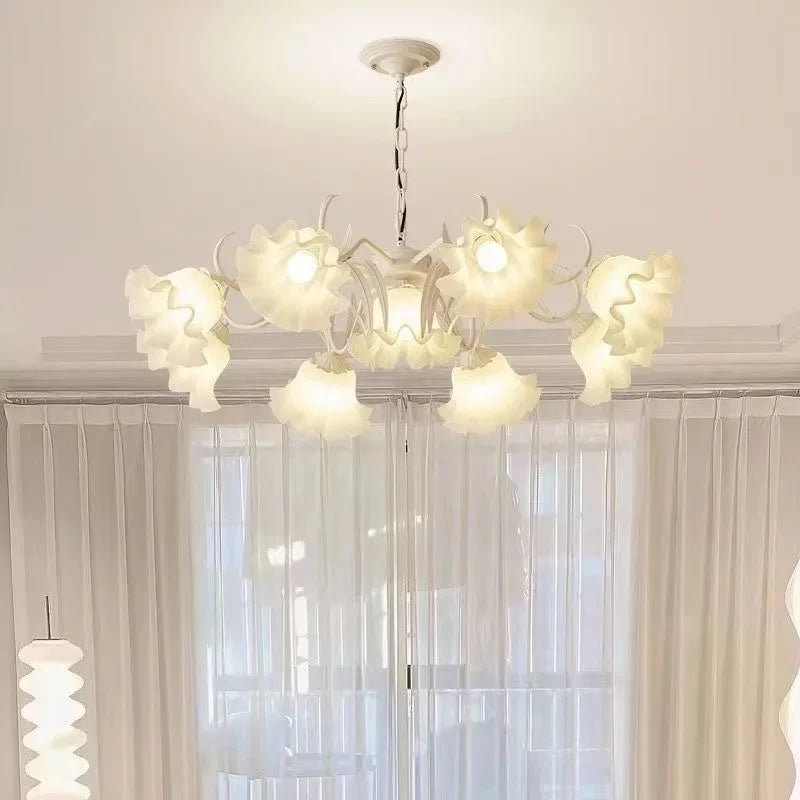 lustre à fleurs médiéval style nordique pour intérieur élégant - vue 4 sur 12