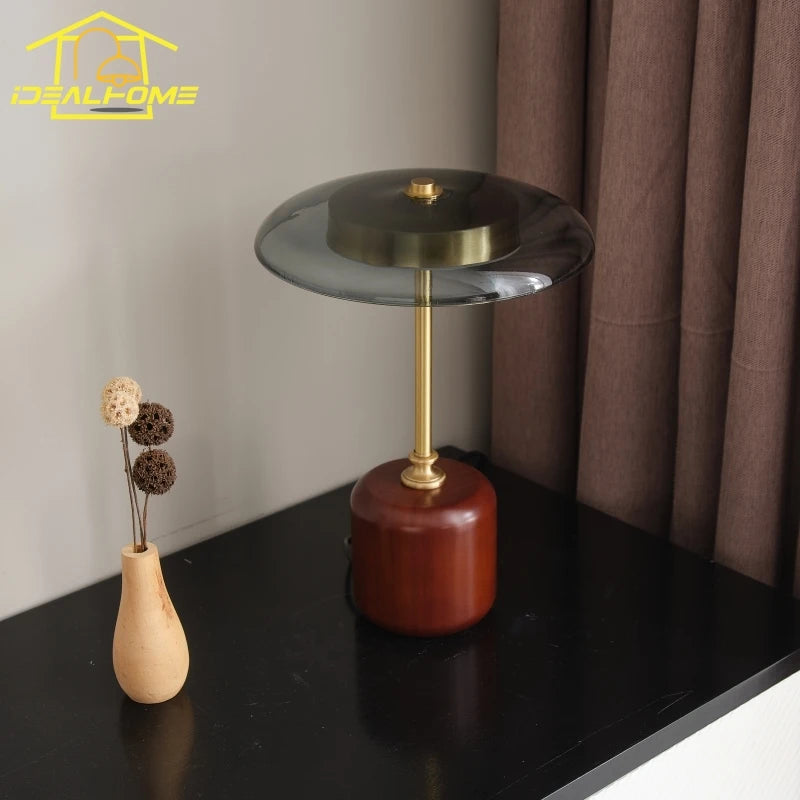 lampe de bureau rétro américaine en laiton et verre - vue 4 sur 7
